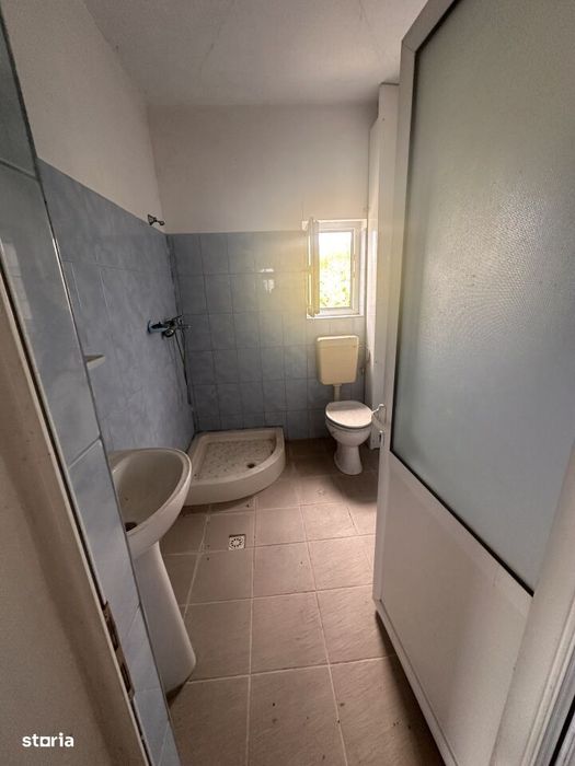 Casa/Spatiu Comercial - Genuneni