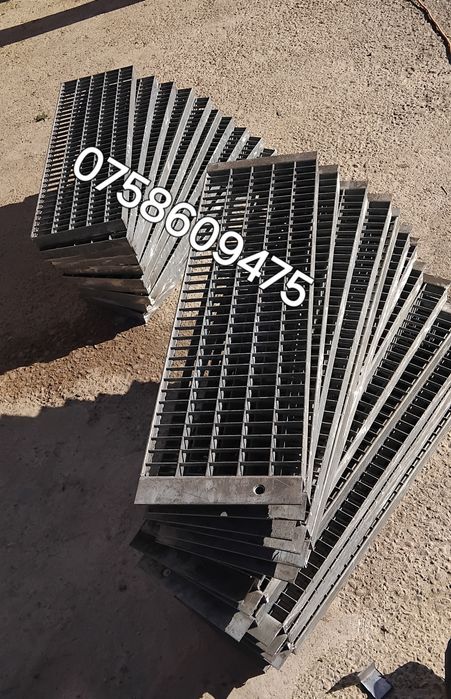 Trepte zincate 127x28cm
