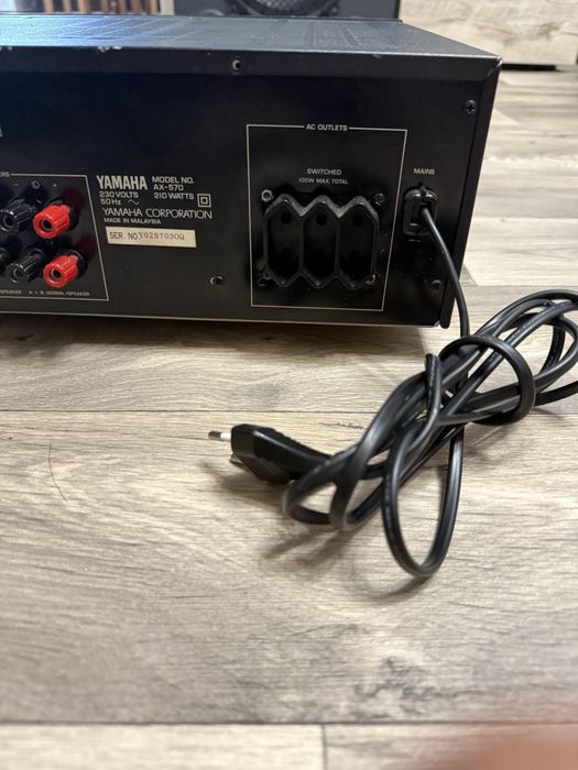 Yamaha AX-570 / Усилвател