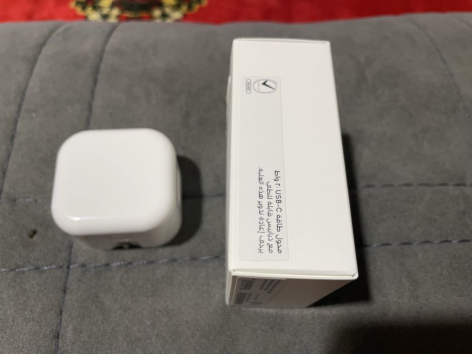 Iphone original zaryadnik