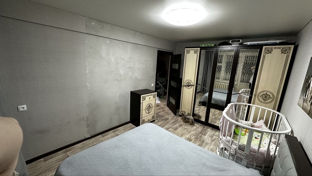 Продам 3х ком.кв. Школьная 58