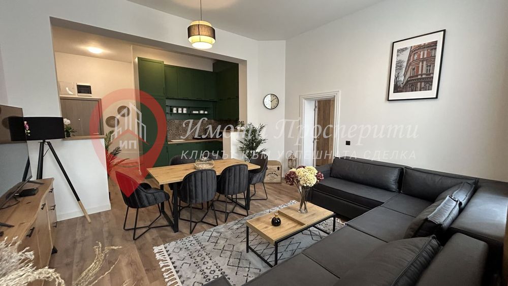 Дава се под наем Двустаен апартамент в София, Център - 67 кв.м за 800 € - Снимка #1