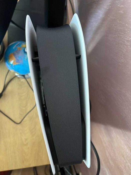 Playstation 5 digital (НОВА)