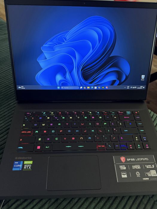 Геймърски Лаптоп MSI GP66 i7 11800 / RTX 3080 / 1Tb / 144Hz
