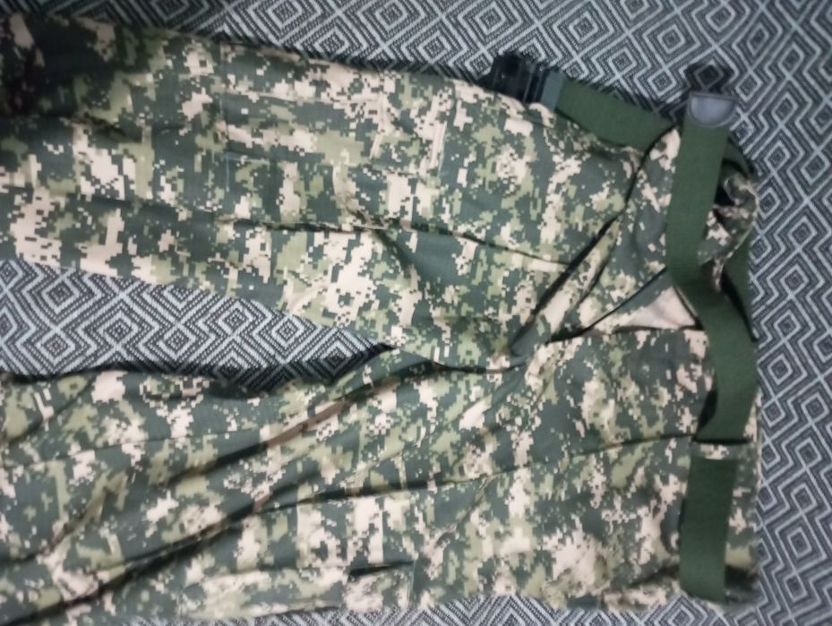 Продаю военную униформу