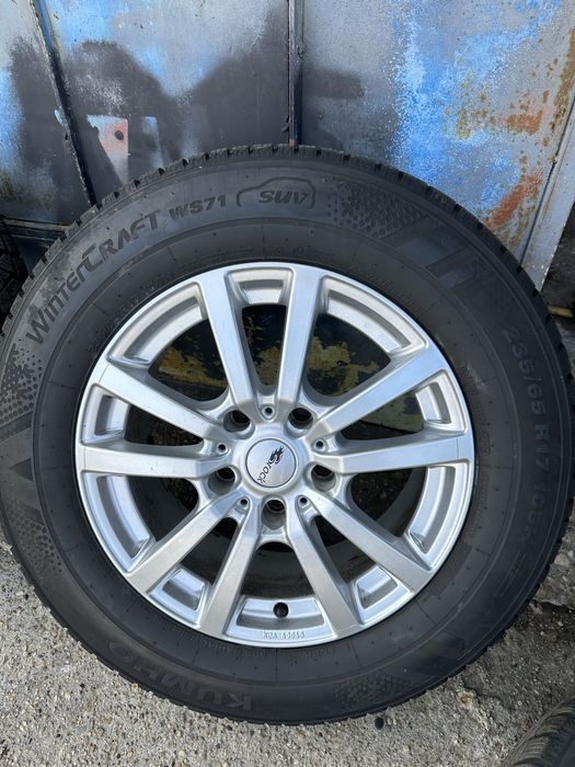 Гуми с джанти 235/65/17 за Touareg