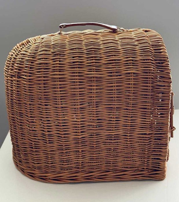 Плетена ратанова чанта за домашен любимец