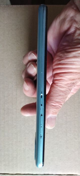 Продаётся телефон Realme C21Y
