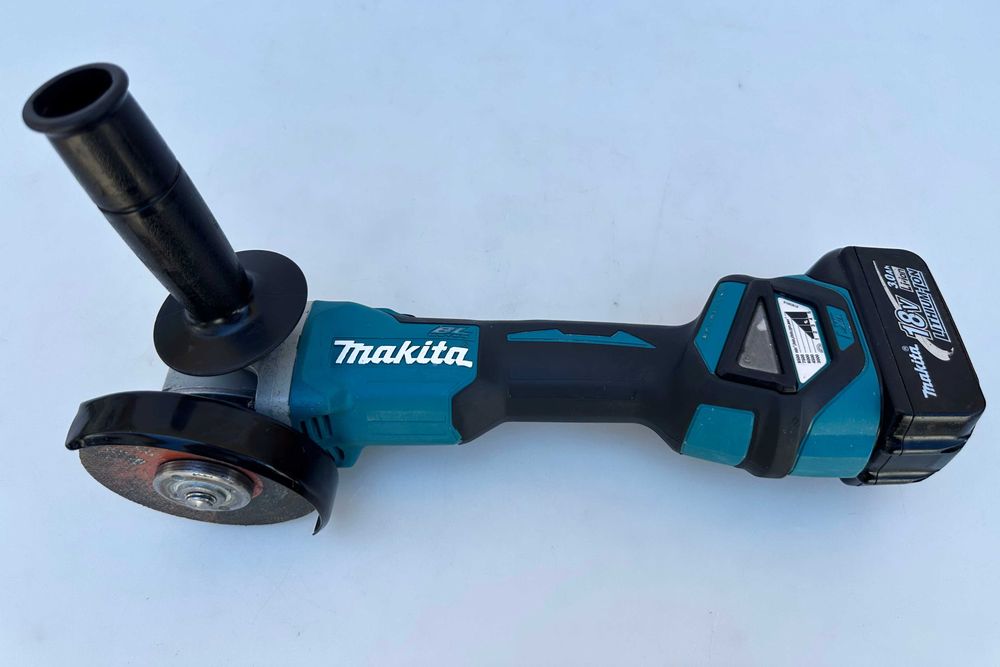 Makita DGA511 - Безчетков ъглошлайф с потенциометър 18V