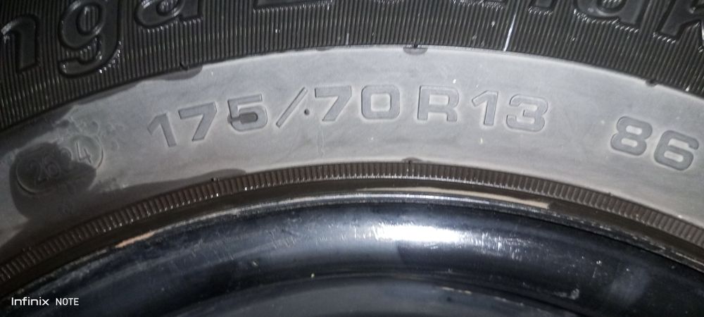 13 Diska balon sotiladi kalpagi olgan odamga padarka