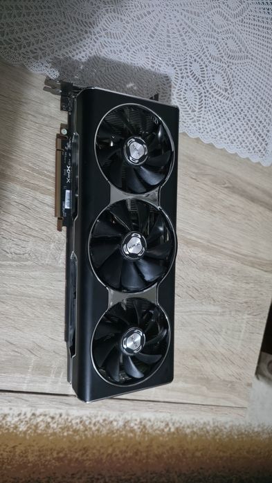 video pc gaming -XFX rx5700XT-16gb
