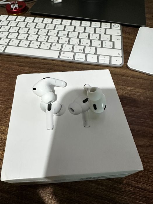 Airpods pro2 (левый или правый наушник без кейса)