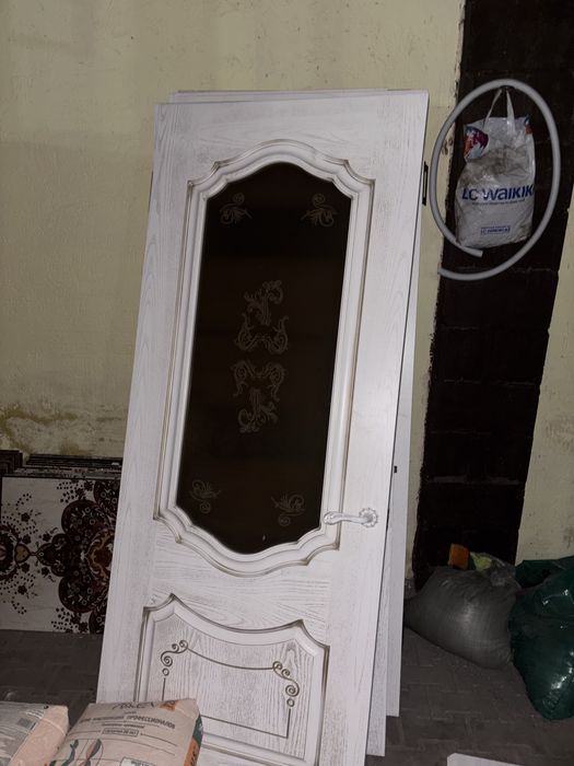 двери почти новый