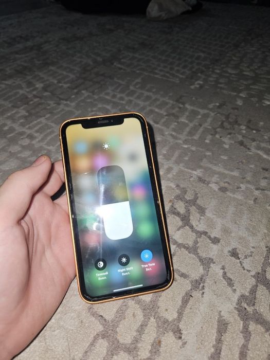 Iphone xr в корпусе 17 про макс