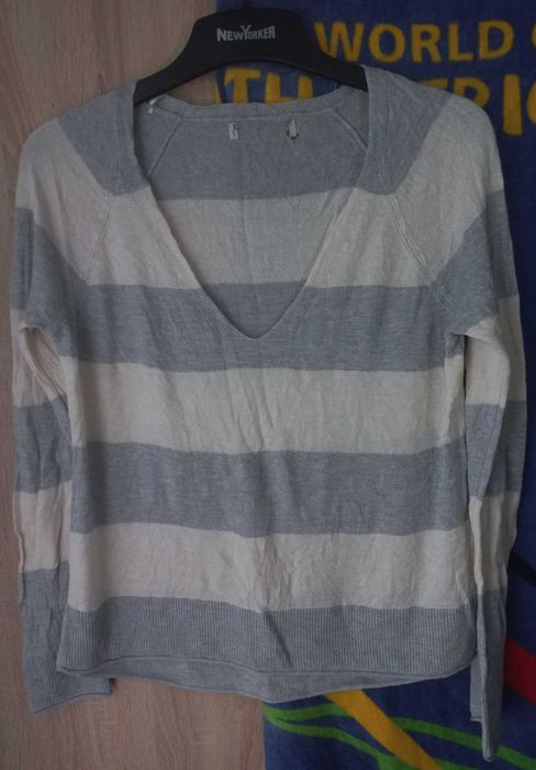 Bluza Stradivarius din lana pentru femei marimea S-M