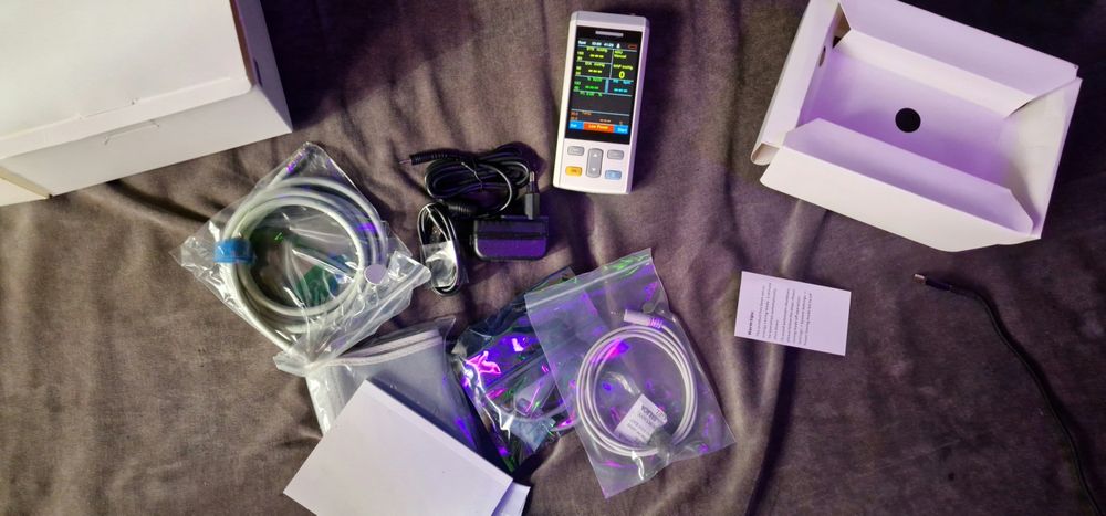 Monitor semne vitale / Detector puls portabil NIBP+SPO2+Temp