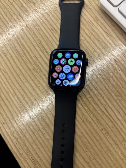 apple watch se 2024
