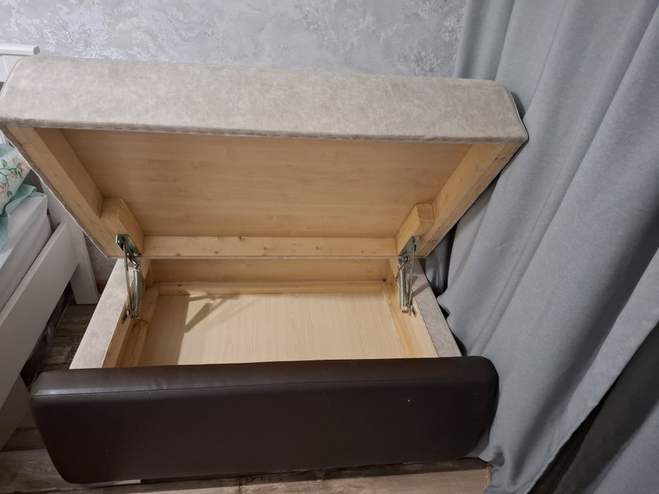 Продам диван б.у