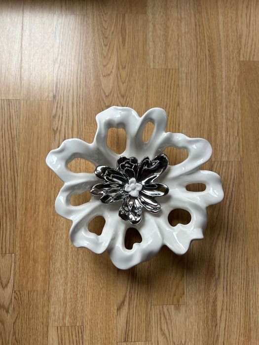 Керамична купа цвете