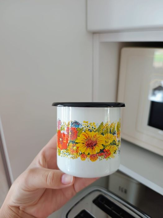 Pahare cu pereți dubli și cană nouă