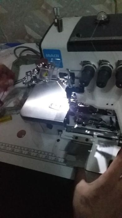 машины оверлок МАКИ