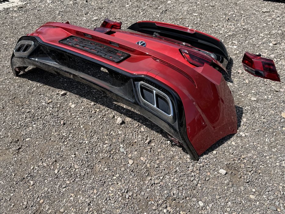 Spate complet VW Golf 8 R Line : Bara spate / Stopuri / Haion