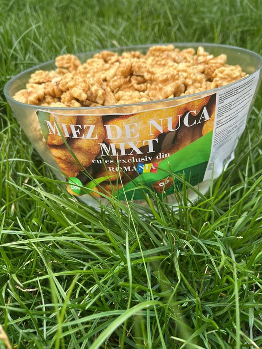 Miez de nuca mixt, premium, cutie 10 kg