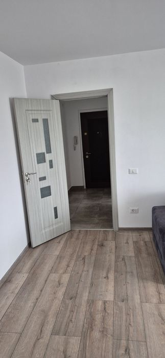 Închiriez apartament 2 camere