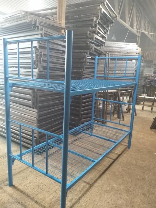 Двухярусная кровать