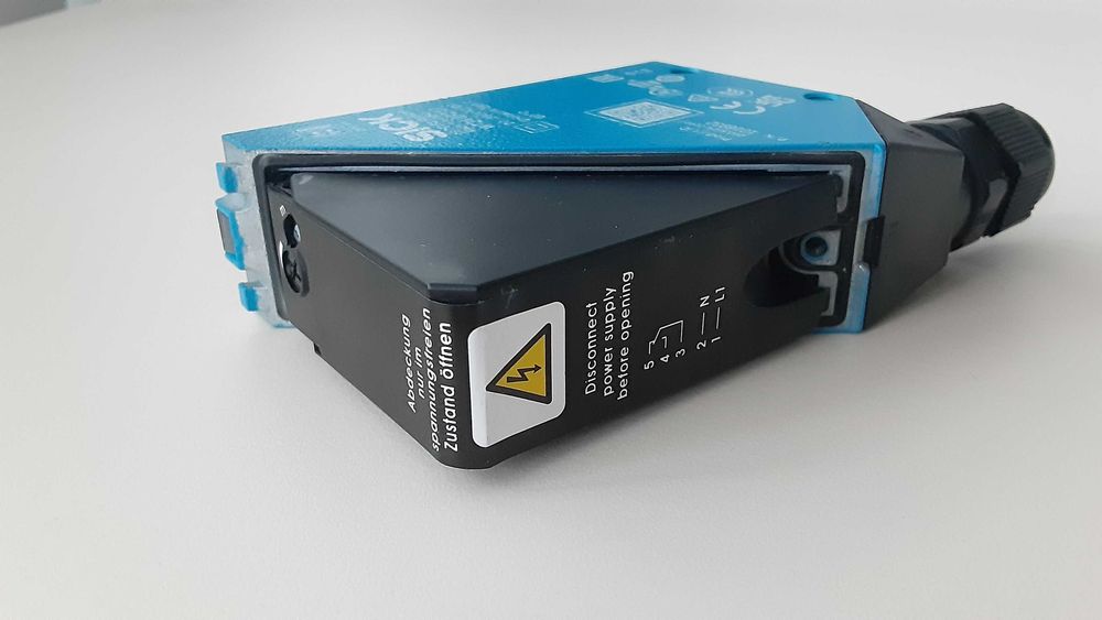 Senzor de proximitate cu infrarosu fotoelectric SICK WT24-2B210