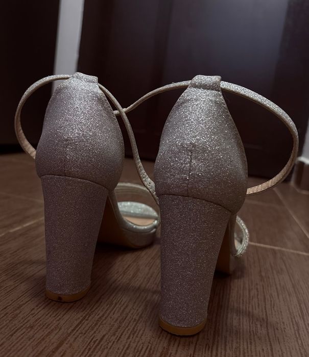 Sandale elegante