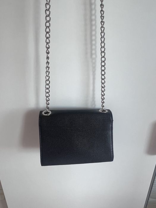 Чанта на Valentino
