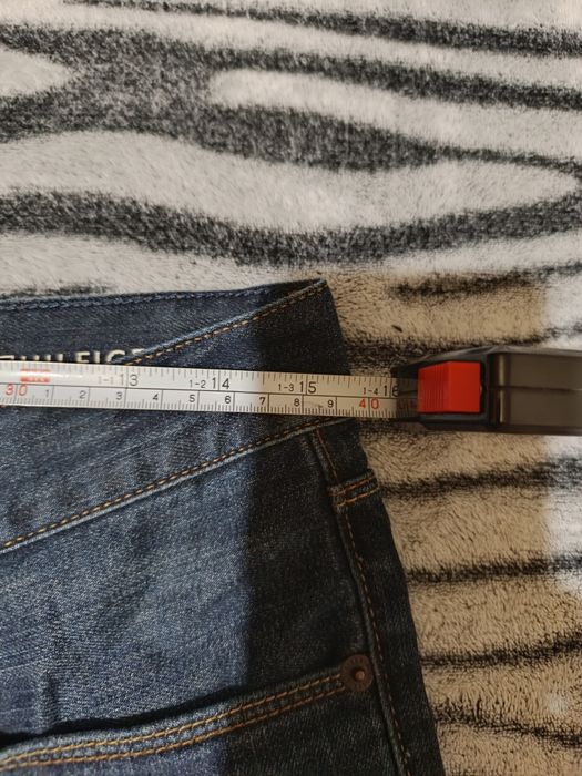 Дънки Tommy Hilfiger оригинални тъмен деним slim fit #30-31