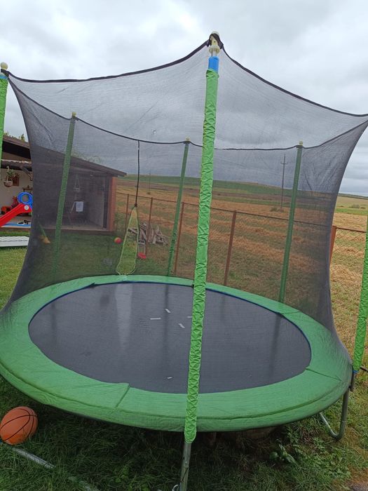 De vanzare trambulina  diametru 3 m