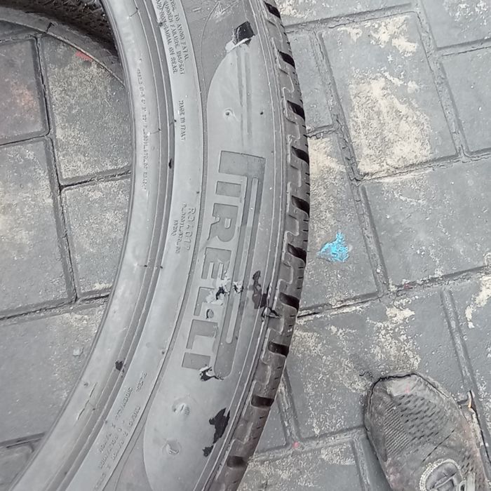325/35 R22 Pirelli scorpion