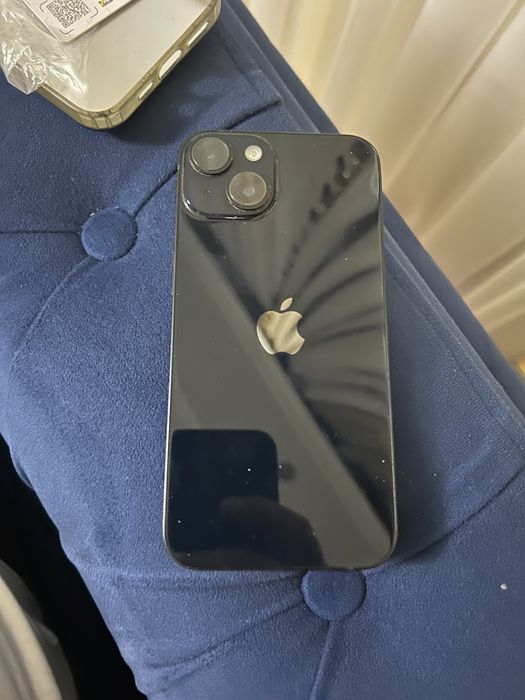 Продам айфон 14  128гб