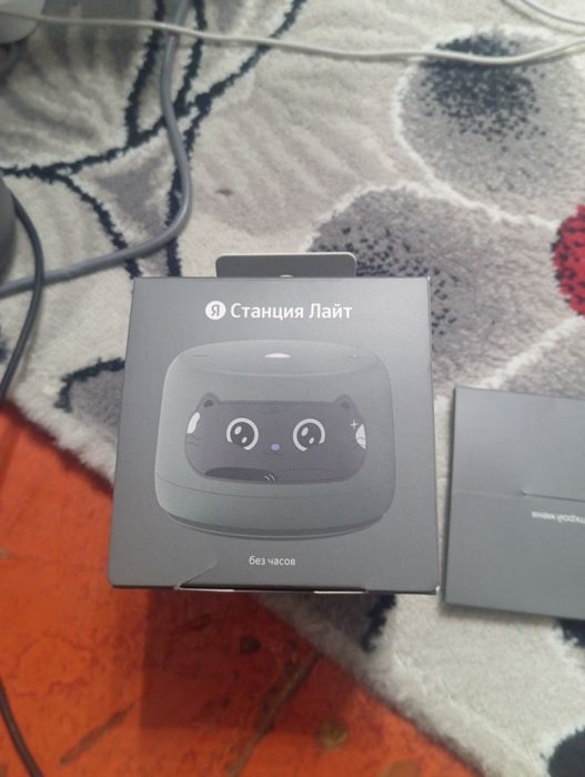 продается умная колонка Алиса