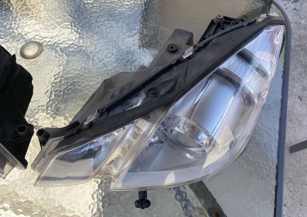 Far Xenon Stanga Dreapta Mercedes E W207 Stare Ireprosabila