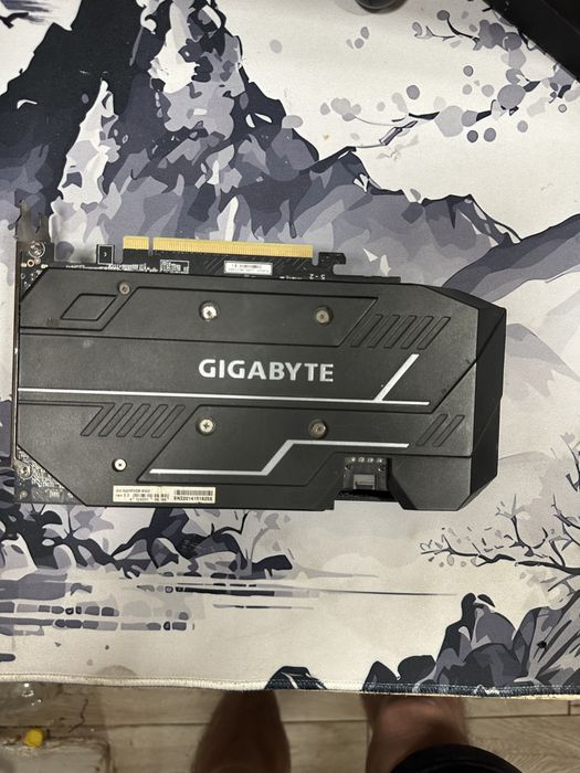Gigabite RTX 2060 6 gb