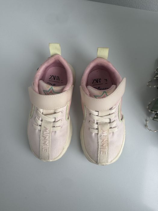 Vand  adidasi zara , marime 23