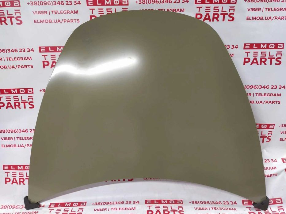 Крыло Капот на Tesla Model 3 Тесла