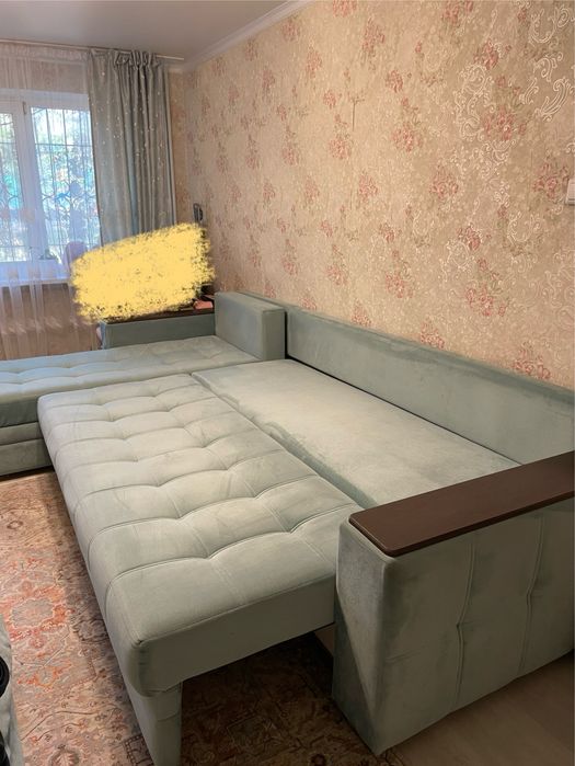 Продается Диван в хорошем состоянии