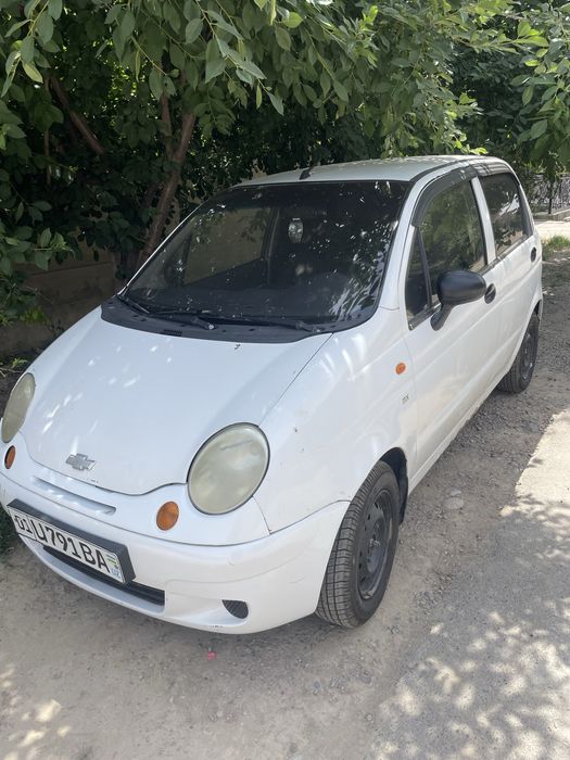 Oq Matiz sotiladi