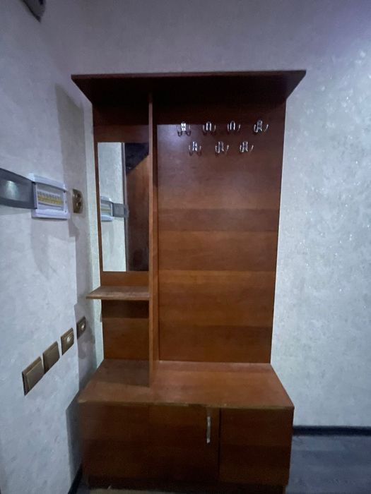 Прихожка сатылады срочно, бағасы 7мың