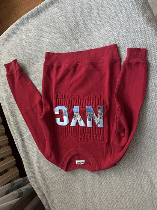 Свитшот средней толщины на мальчика 8-10 лет