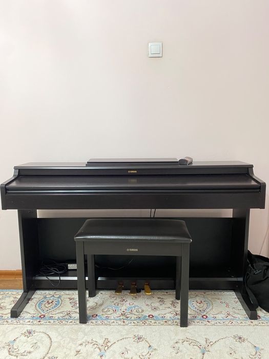 Цифровое пианино Yamaha