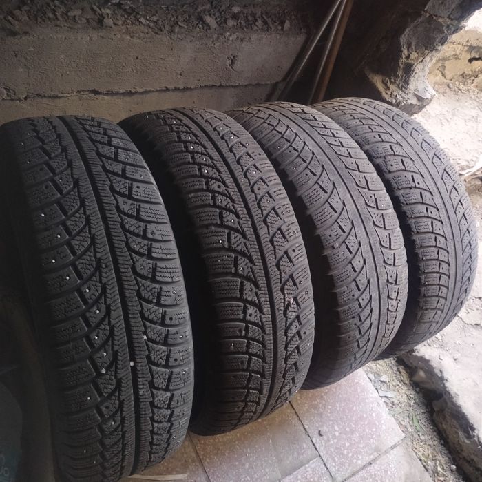 Продам комплект автошин