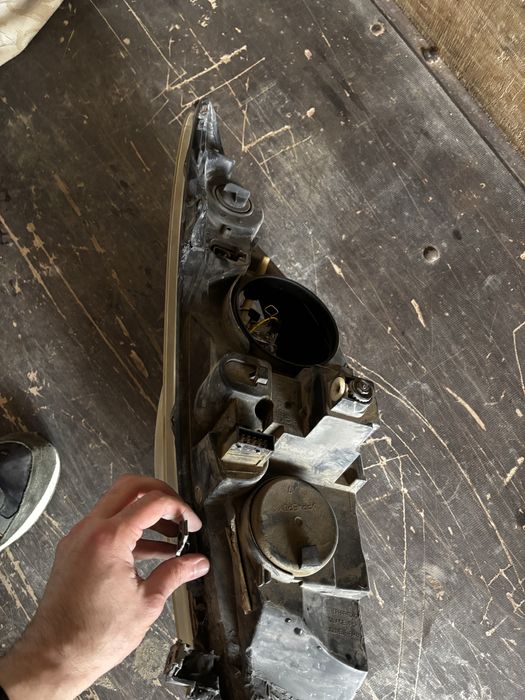 Продам фары от пежо 307