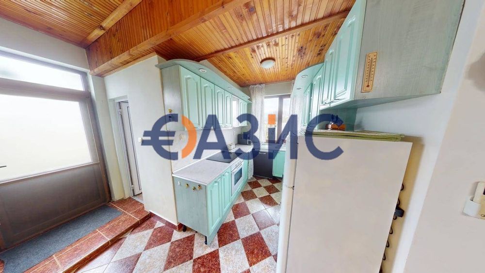 Продава се Четиристаен апартамент в с. Порой, Област Бургас - 132 кв.м за 328 €/кв.м - Снимка #6