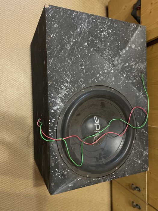 Продам сабвуфер